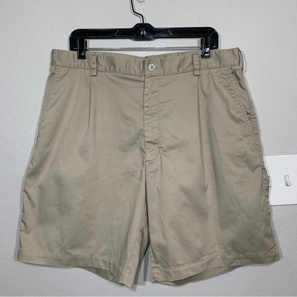 Nike Golf Khaki Pleated Shorts‎ Cotton Blend Stretch Size 36 Casual Preppy